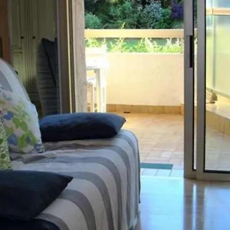Saint-raphael, 1 Piece, 4 Personnes - Fr-1-466-30 Apartmán