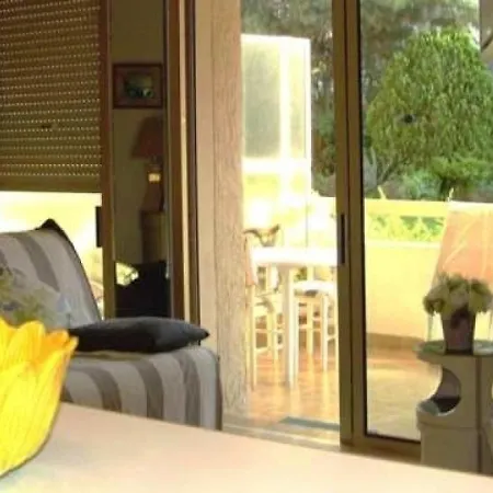 Saint-raphael, 1 Piece, 4 Personnes - Fr-1-466-30 Apartmán